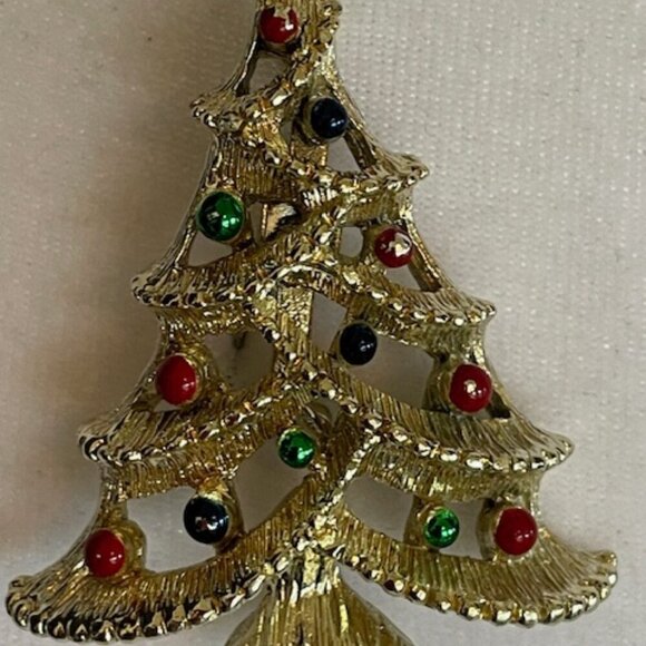 GERRY'S Vintage Gold Tone Rhinestone Christmas Tree Brooch Pin - Picture 6 of 13
